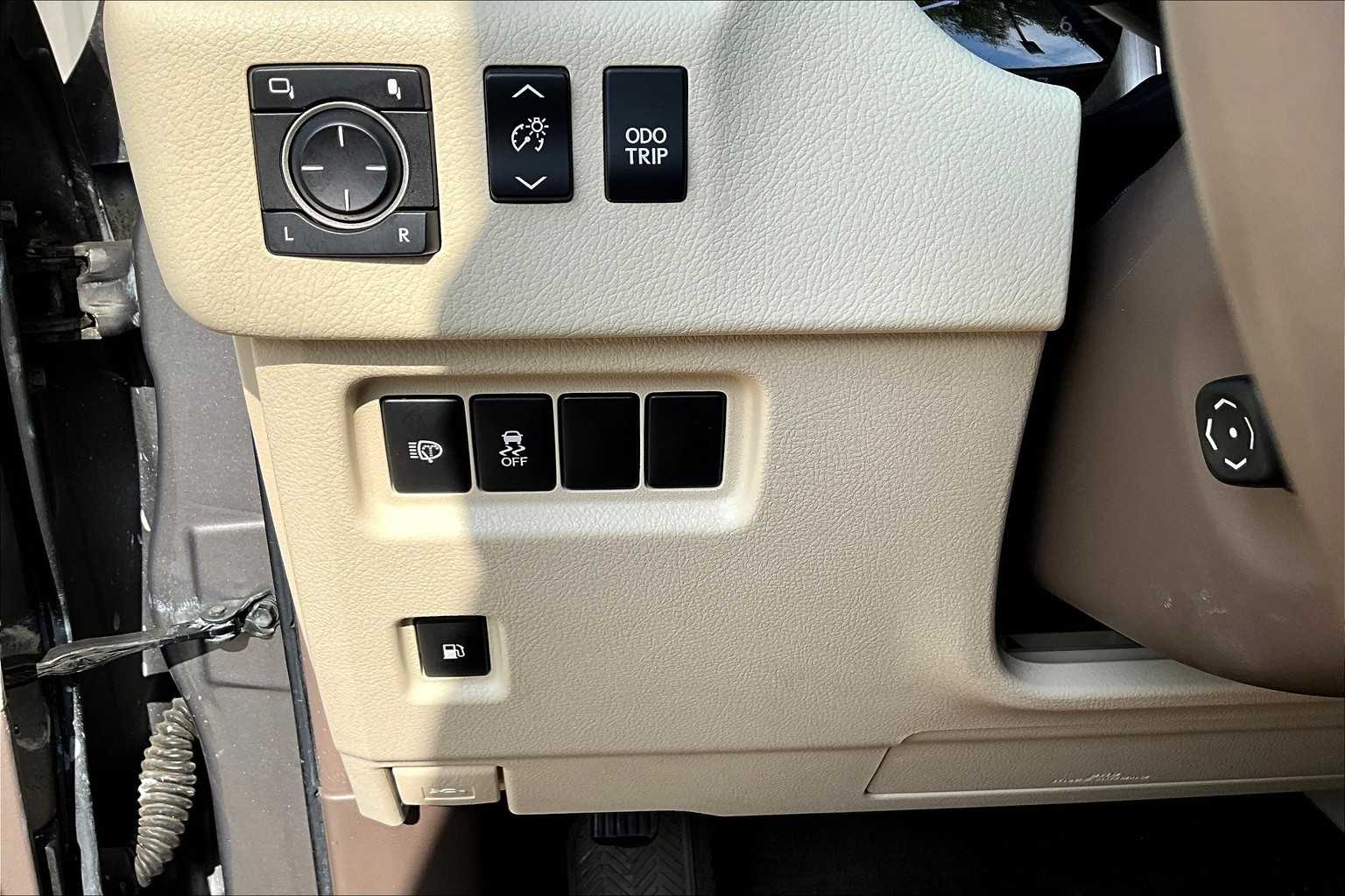 2014 Lexus GX 460 Base photo 31