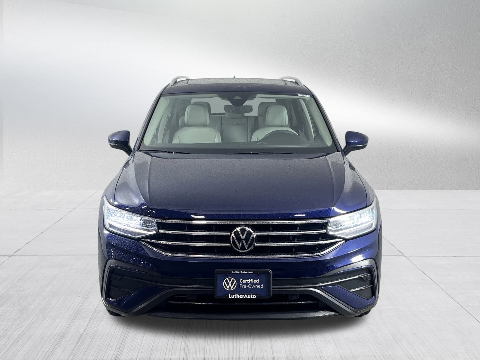 2022 Volkswagen Tiguan SE photo 2
