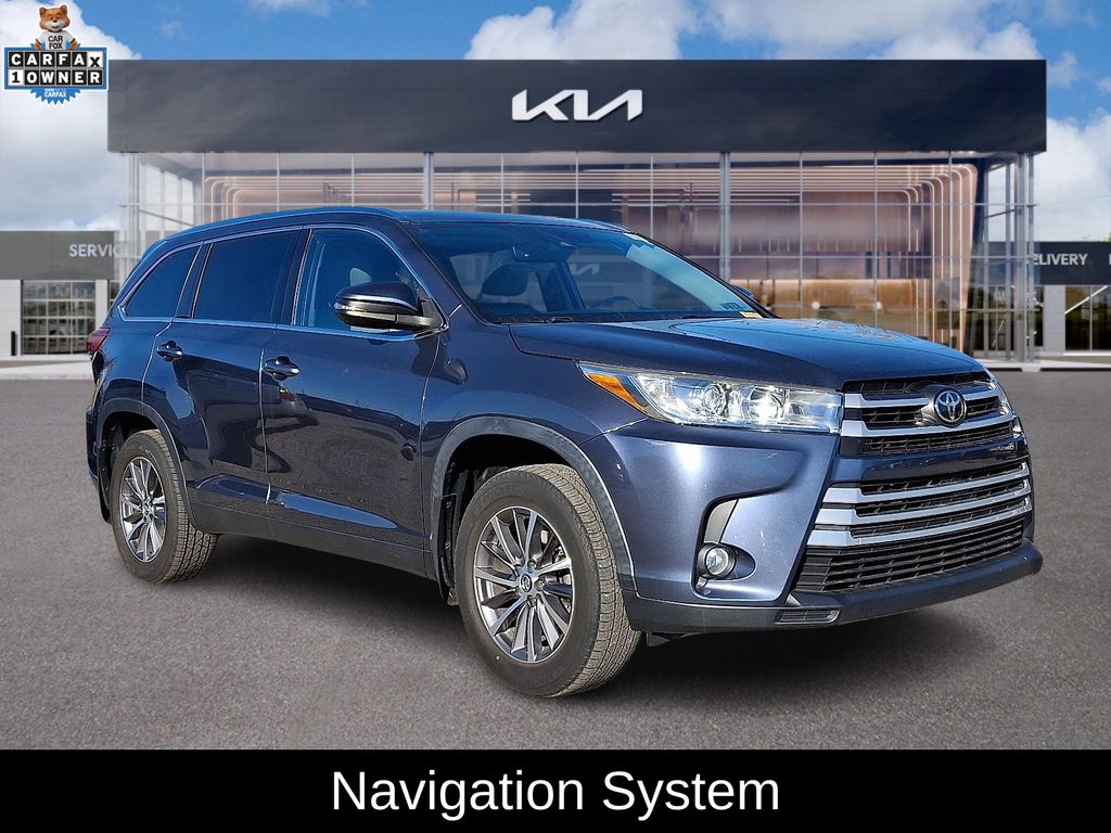 2019 Toyota Highlander XLE's photo