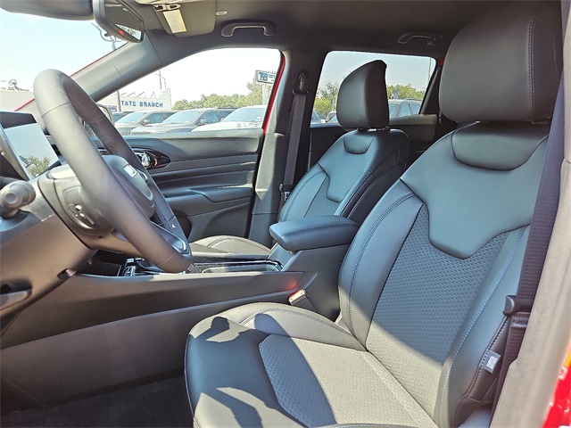 2025 Jeep Compass Latitude photo 14