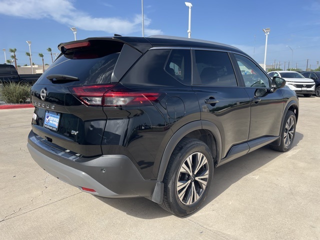 2023 Nissan Rogue SV photo 4