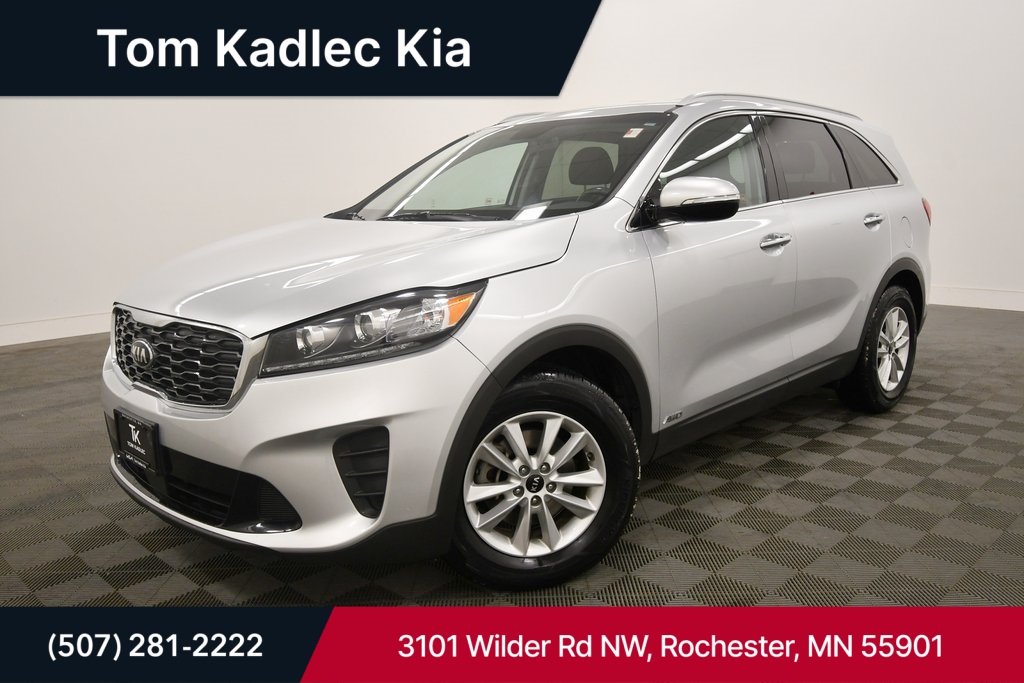 2020 Kia Sorento LX's photo