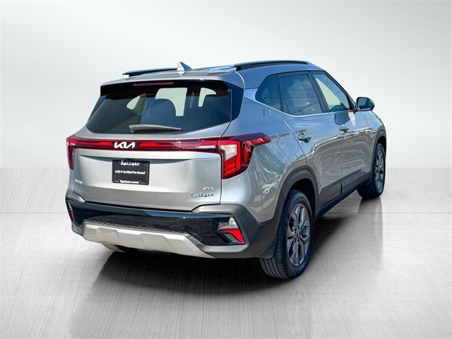 2024 Kia Seltos S photo 3