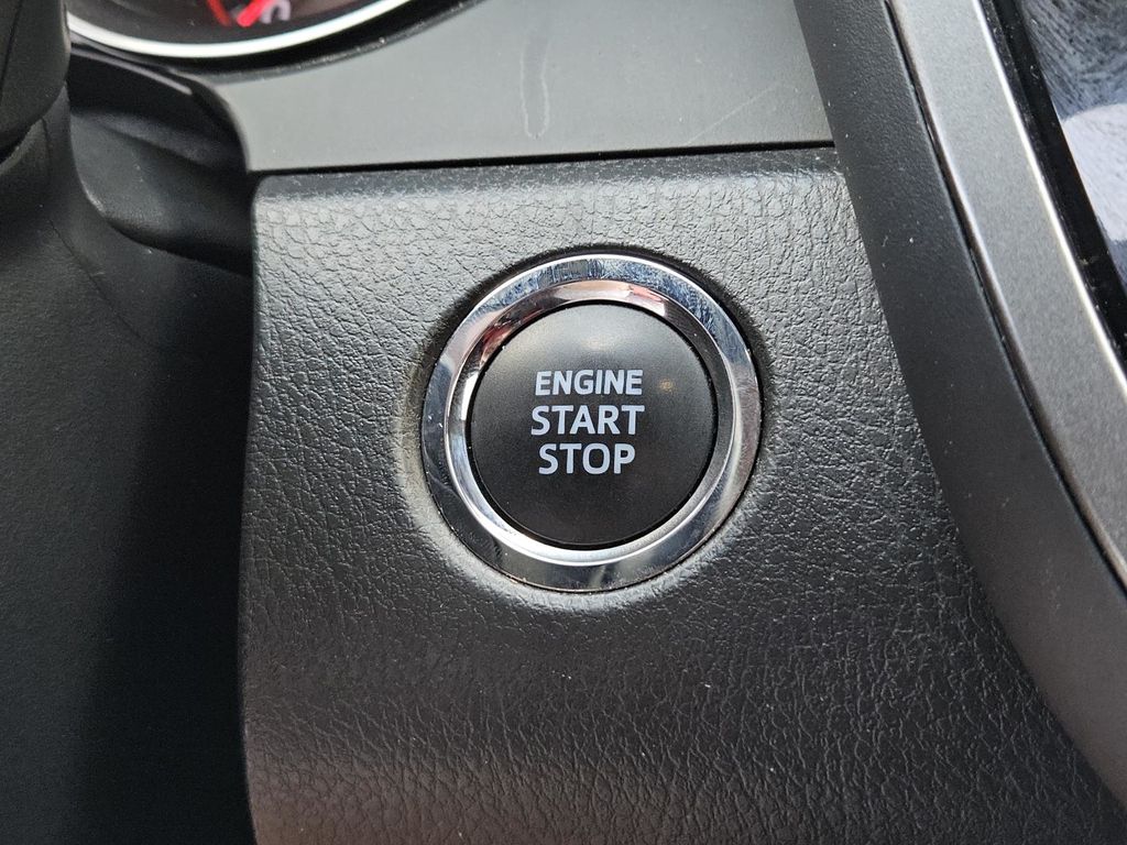 2023 Toyota Camry XSE photo 17