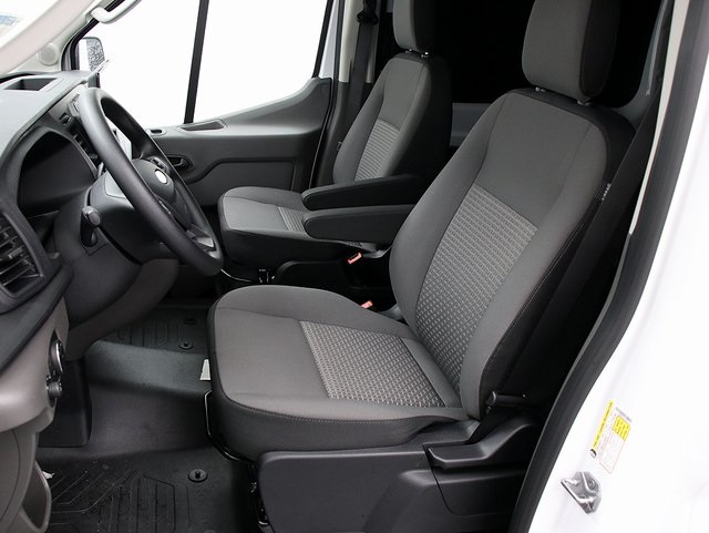 2026 Ford Transit Cargo photo 4