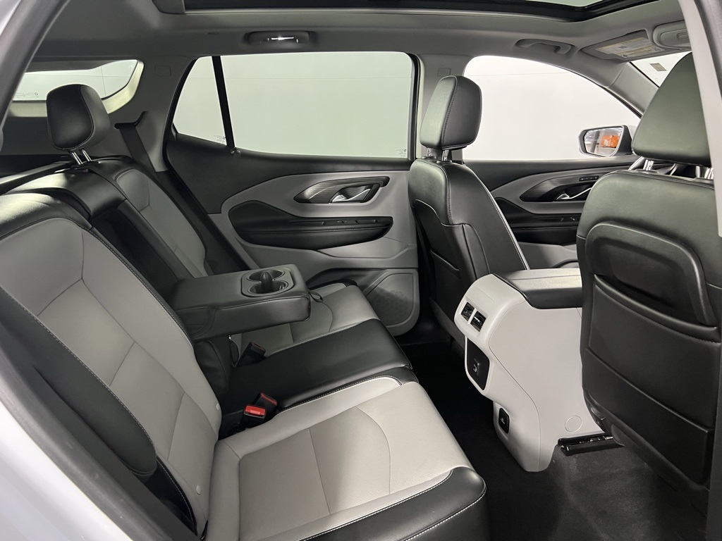 2022 Gmc Terrain SLT photo 26