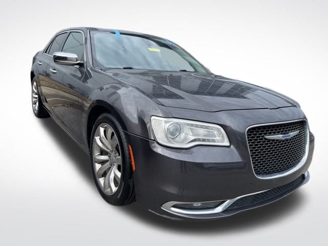 2019 Chrysler 300 Limited's photo