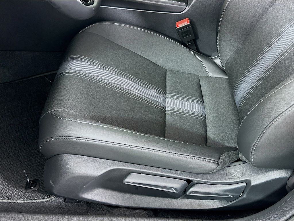 2026 Honda Civic Hatchback Sport photo 18