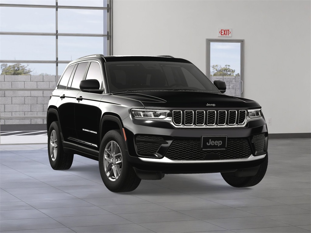 2025 Jeep Grand Cherokee Laredo X photo 8