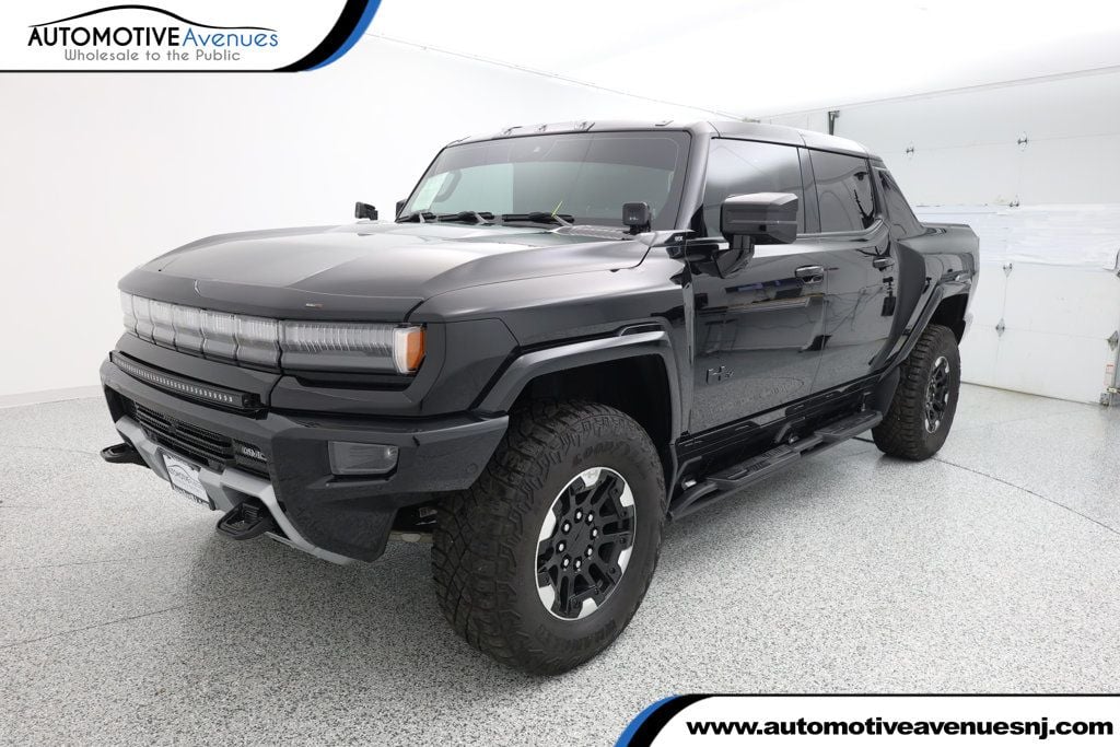 2024 GMC HUMMER EV 2X's photo