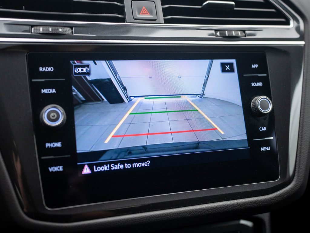 2022 Volkswagen Tiguan SE photo 28