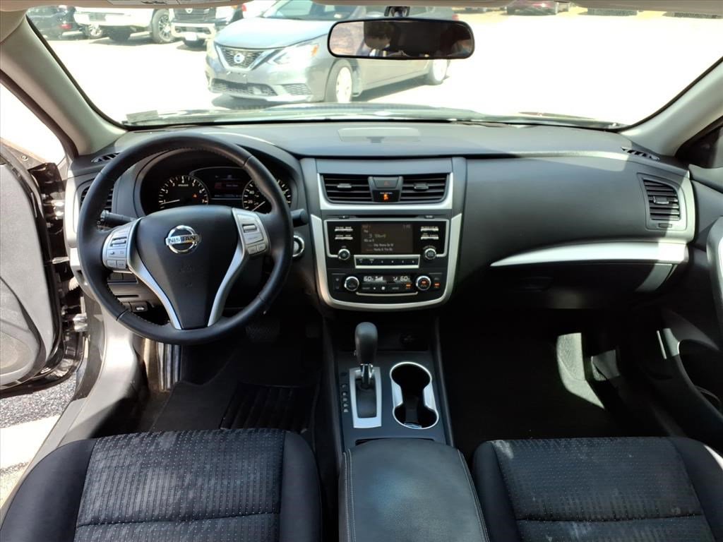 2017 Nissan Altima 2.5 SV photo 21