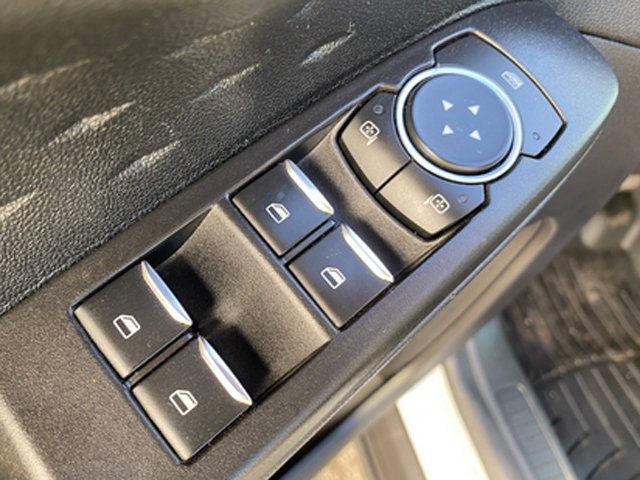 2020 Ford Escape SE photo 16