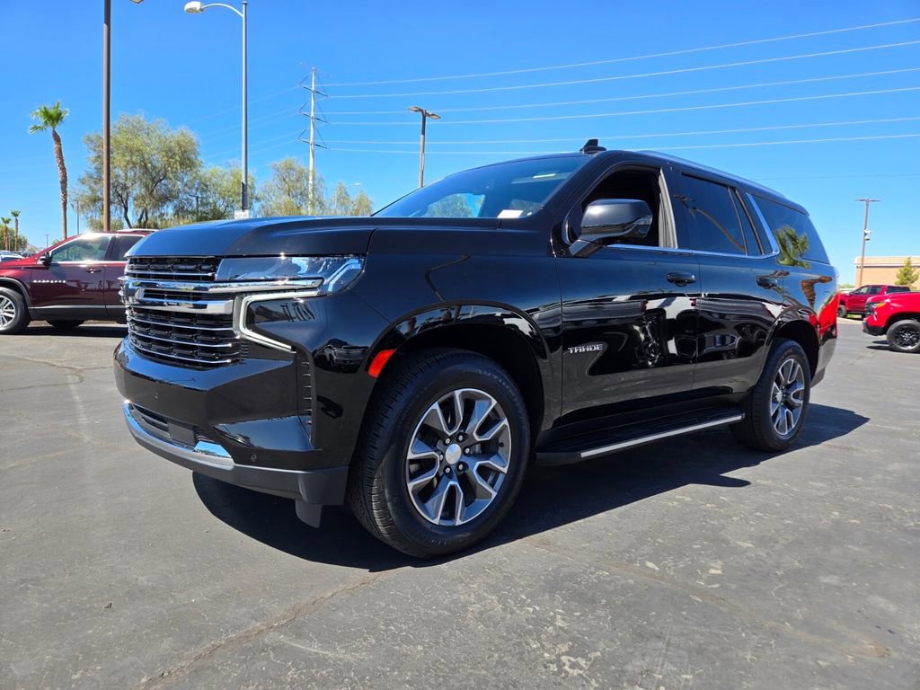 2022 Chevrolet Tahoe LT photo 2