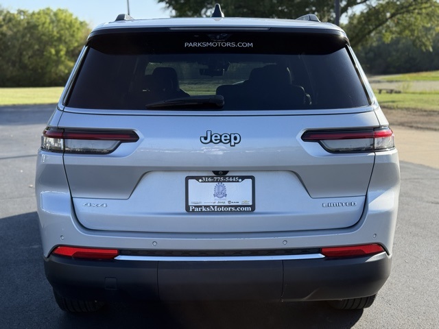 2024 Jeep Grand Cherokee Limited photo 2