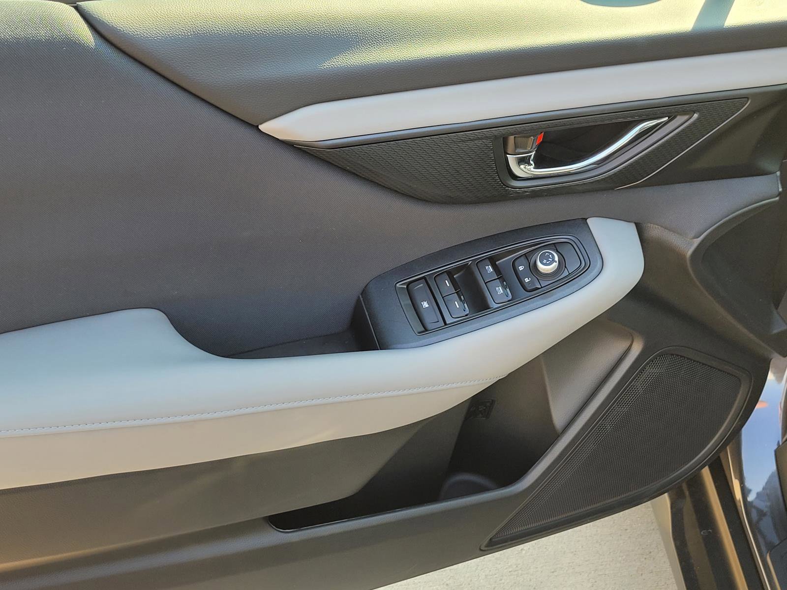 2025 Subaru Outback Premium photo 4