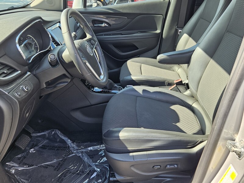 2022 Buick Encore Preferred photo 9