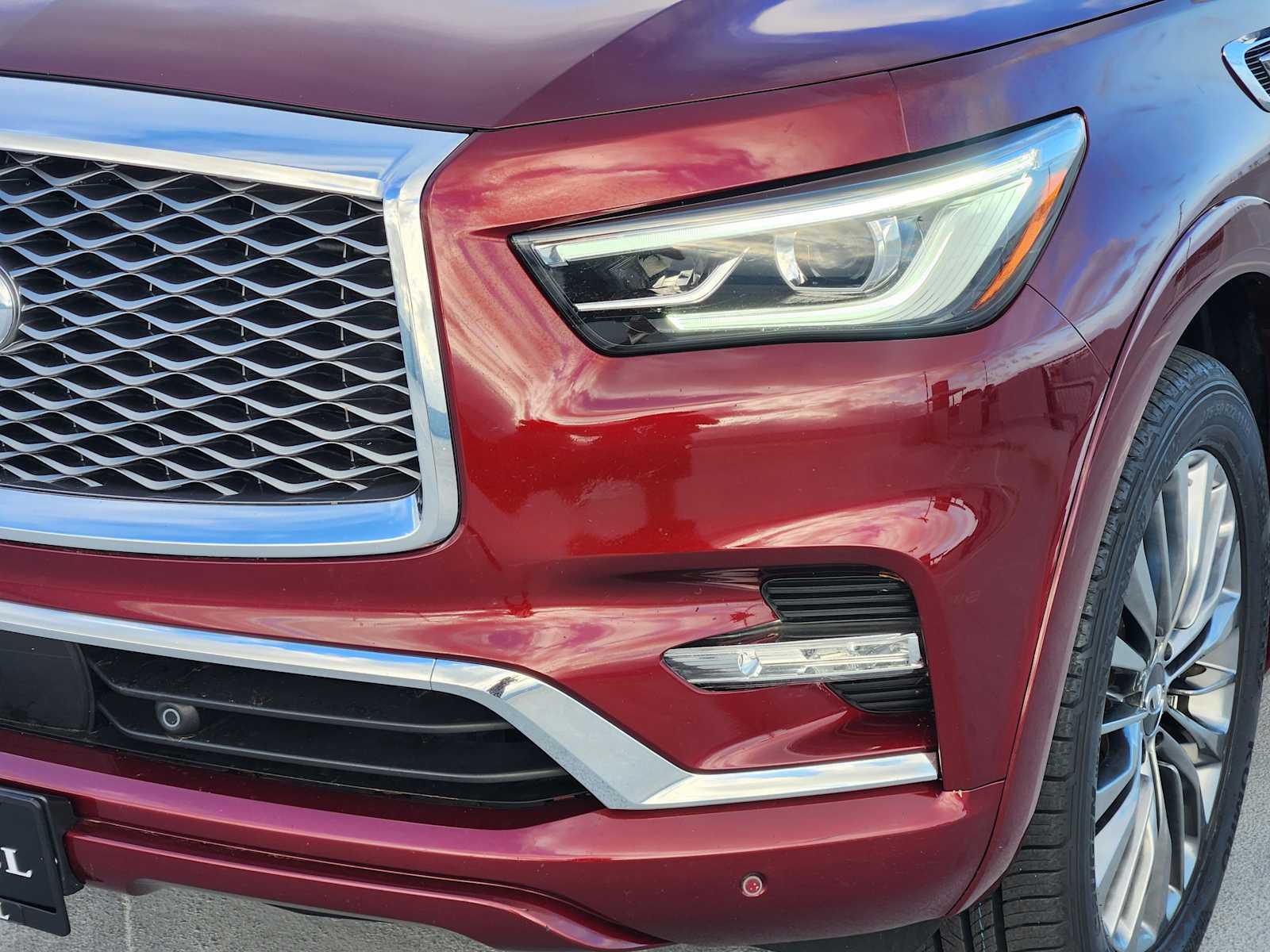2020 Infiniti QX80 Luxe photo 8
