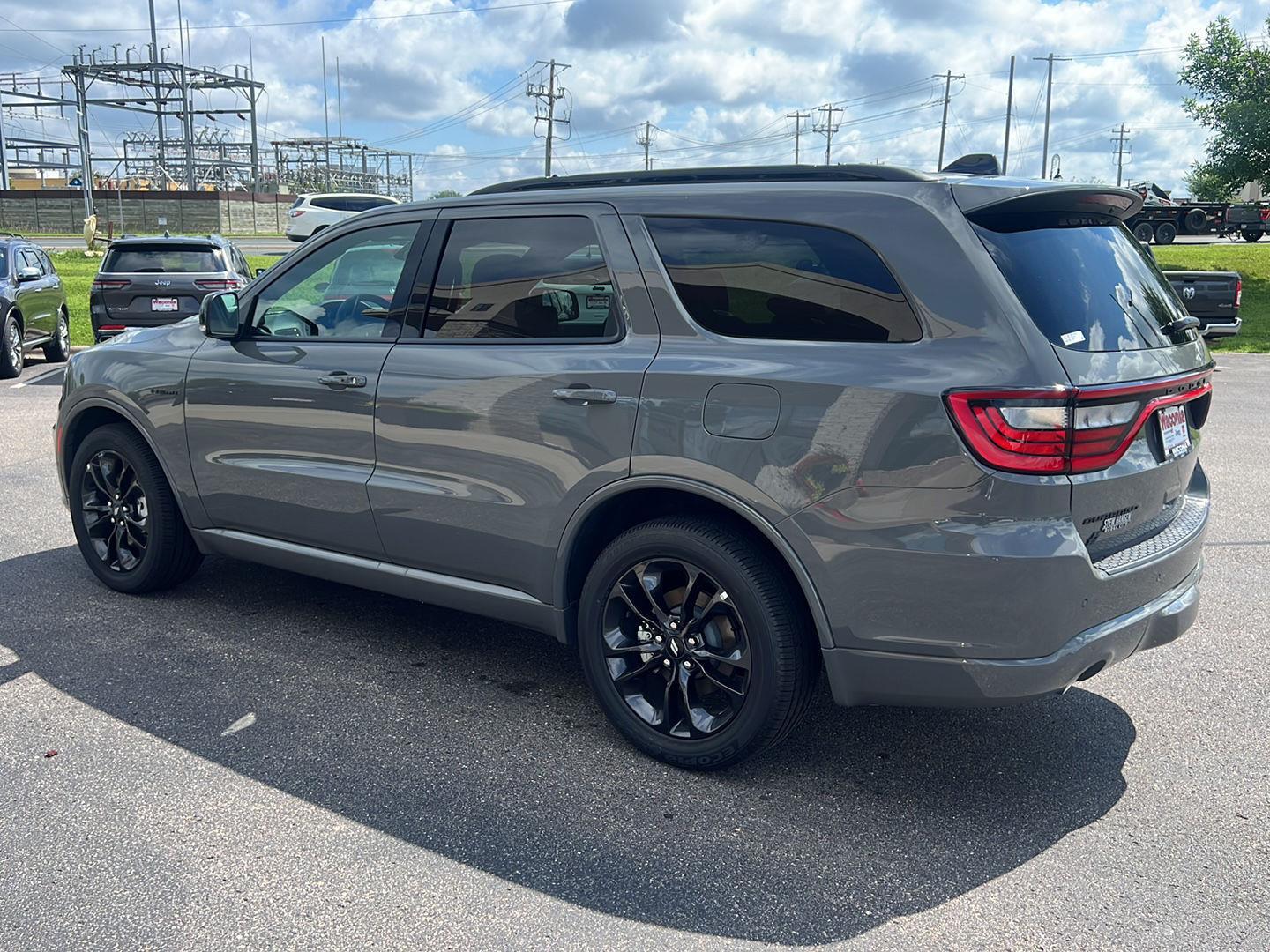 2025 Dodge Durango R/T Premium photo 5