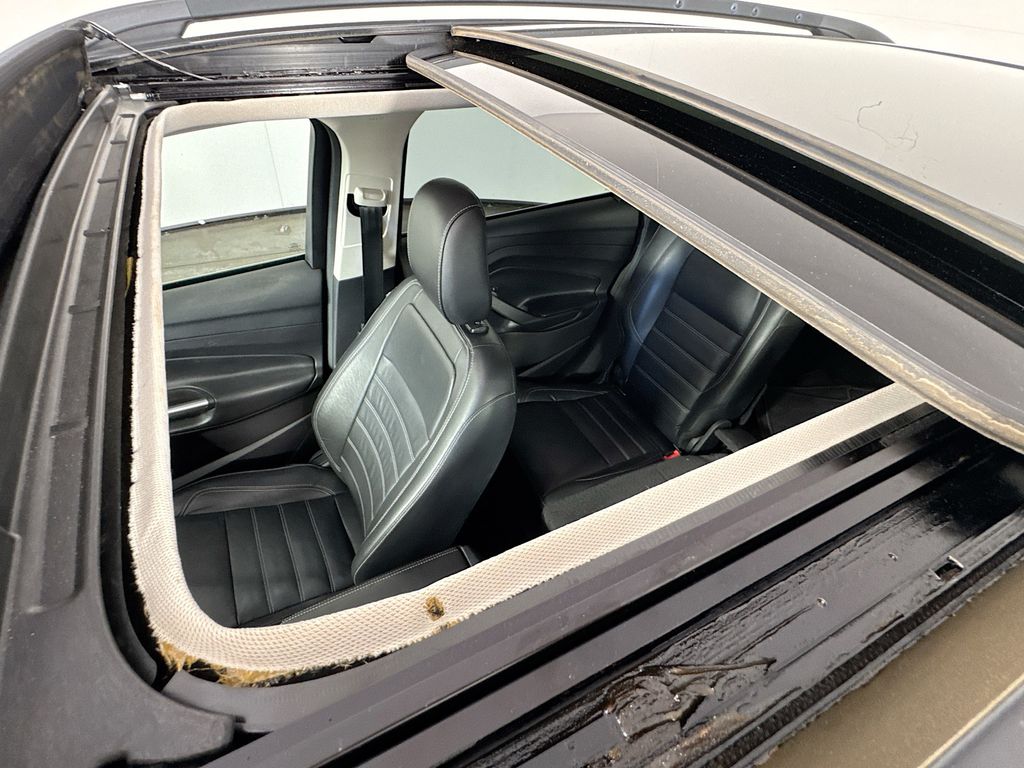 2018 Ford Escape SEL photo 23