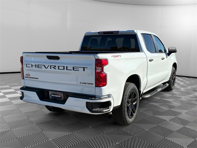 2026 Chevrolet Silverado 1500 Custom photo 3