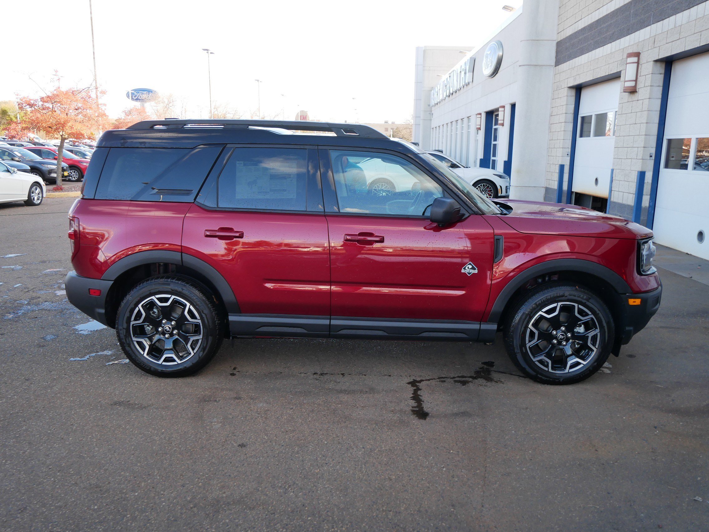2025 Ford Bronco Sport Outer Banks photo 3