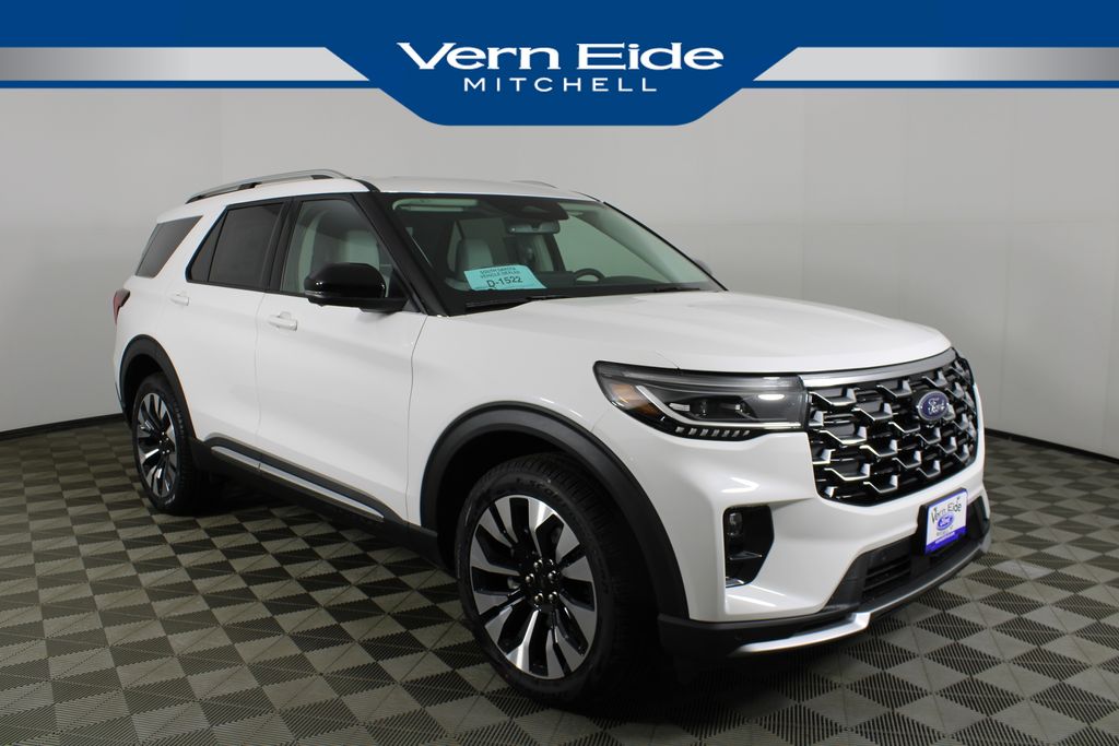 2026 Ford Explorer Platinum's photo