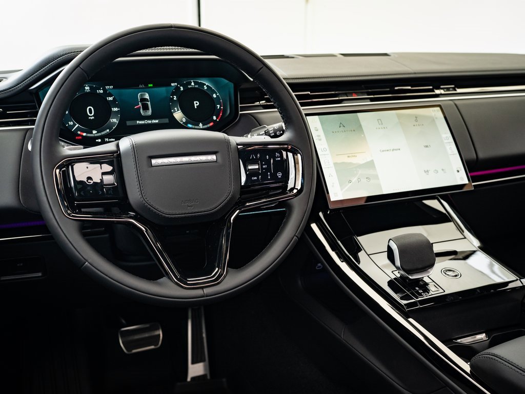 2025 Land Rover Range Rover Sport SE photo 4