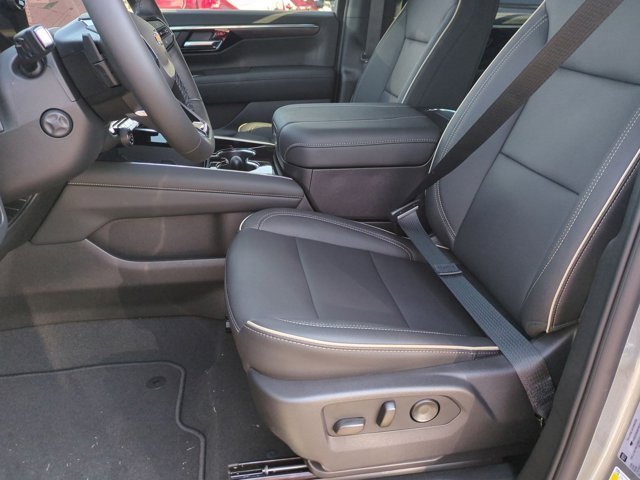 2026 Chevrolet Tahoe Premier photo 19