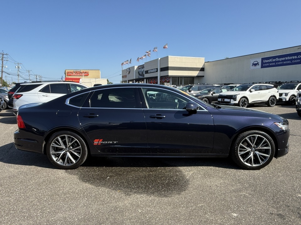 2019 Volvo S90 T6 Momentum photo 3