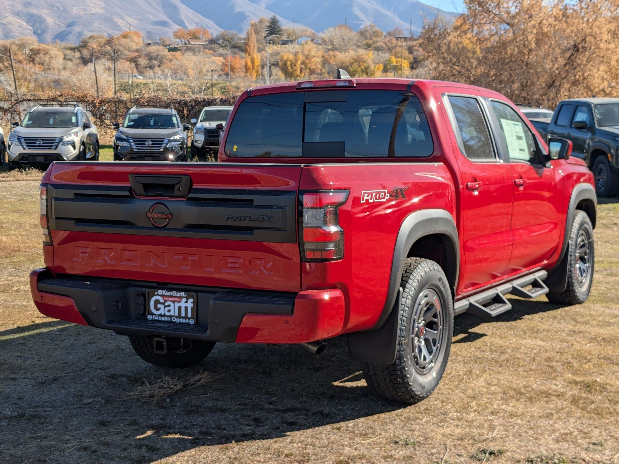 2026 Nissan Frontier Crew Cab PRO-4X photo 3