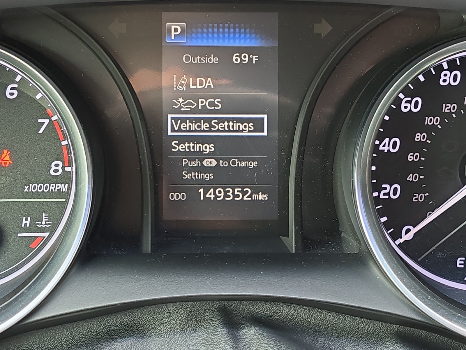 2018 Toyota Camry SE XLE photo 21