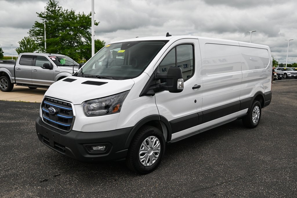2025 Ford Transit photo 8