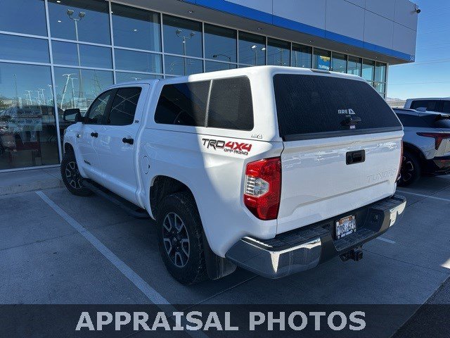 2018 Toyota Tundra SR5 photo 2