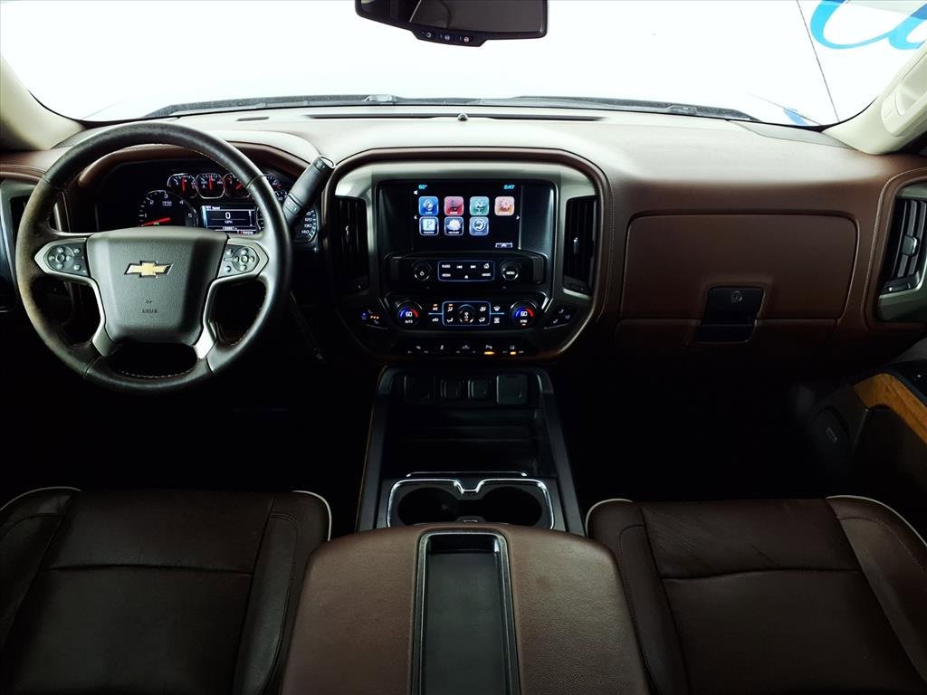 2014 Chevrolet Silverado 1500 High Country photo 3
