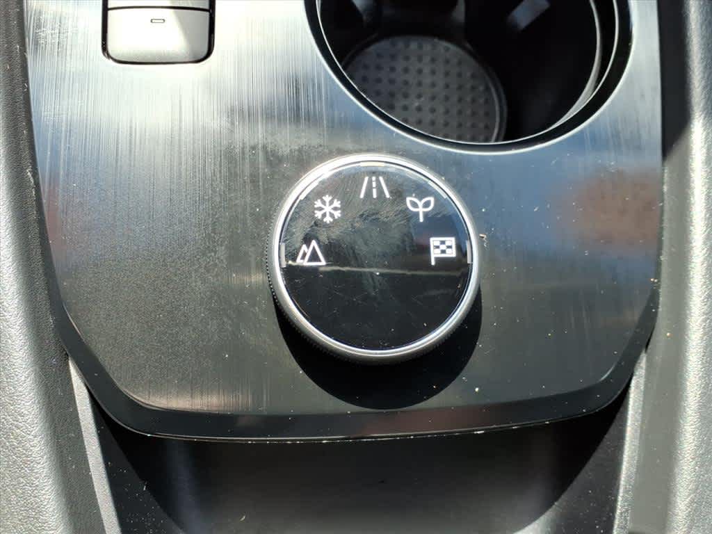 2022 Nissan Rogue SV photo 21