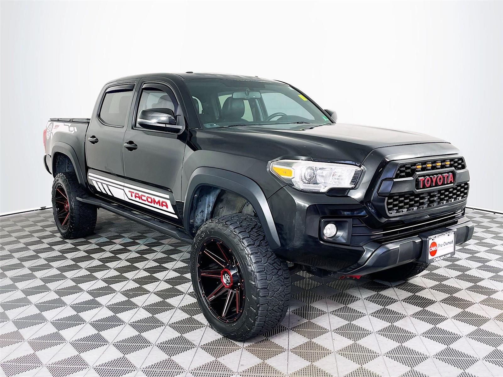 2017 Toyota Tacoma TRD Off Road's photo