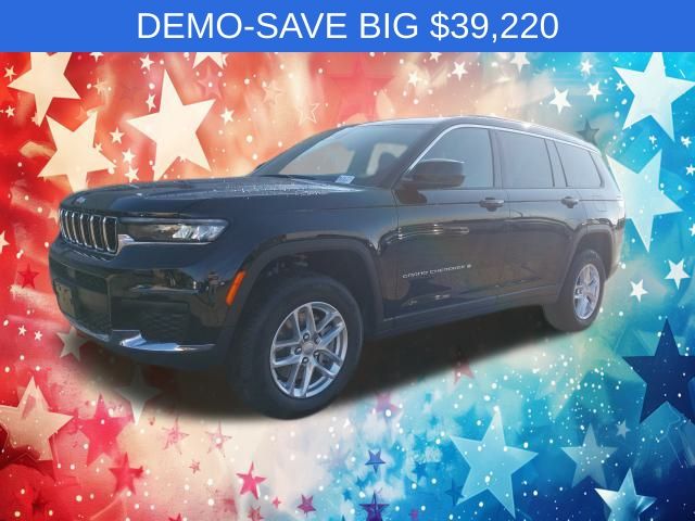 2025 Jeep Grand Cherokee Laredo X photo 3