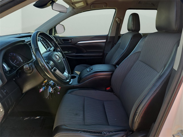 2018 Toyota Highlander LE Plus photo 24