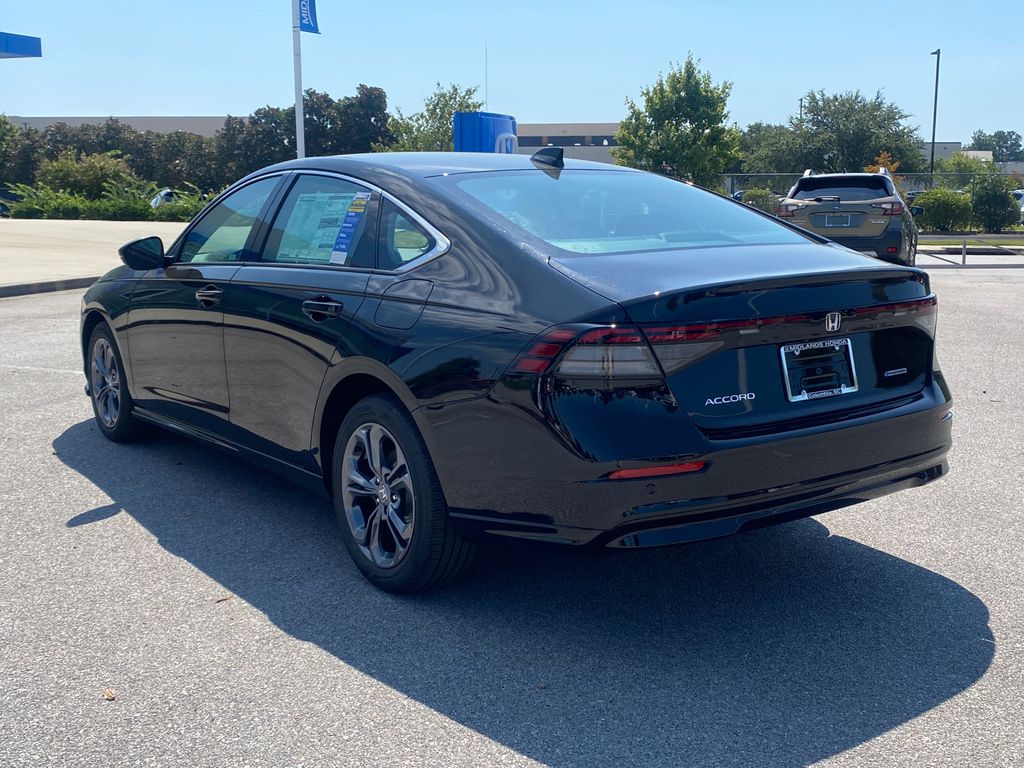 2025 Honda Accord Hybrid EX-L photo 4