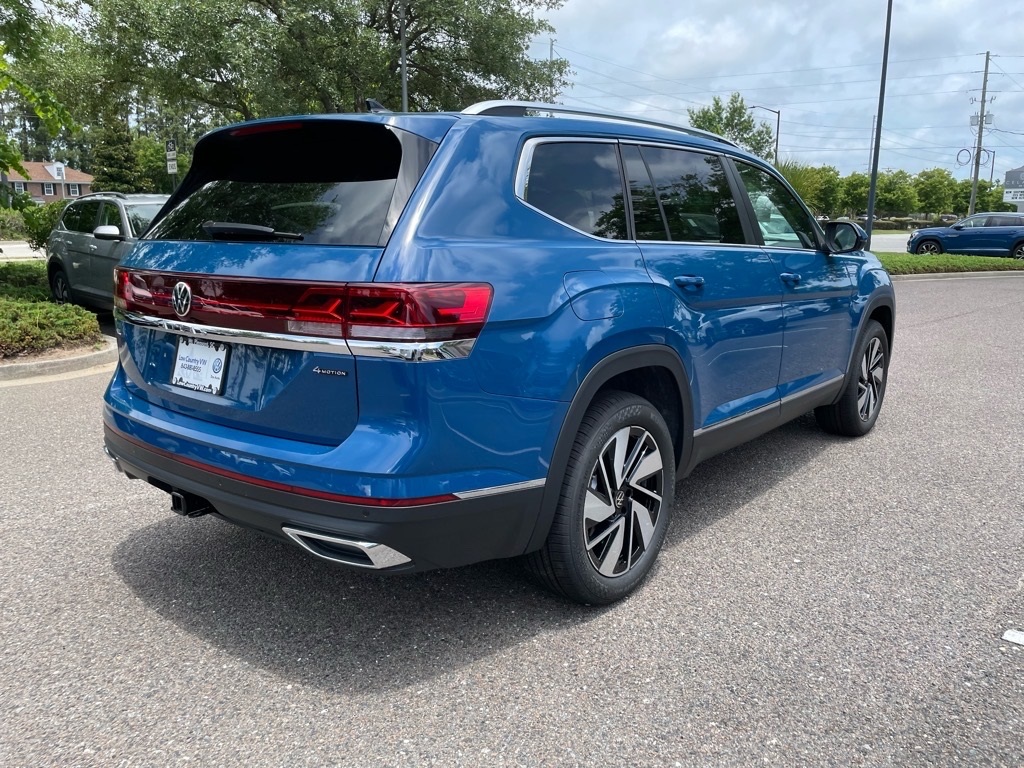 2025 Volkswagen Atlas SE photo 3