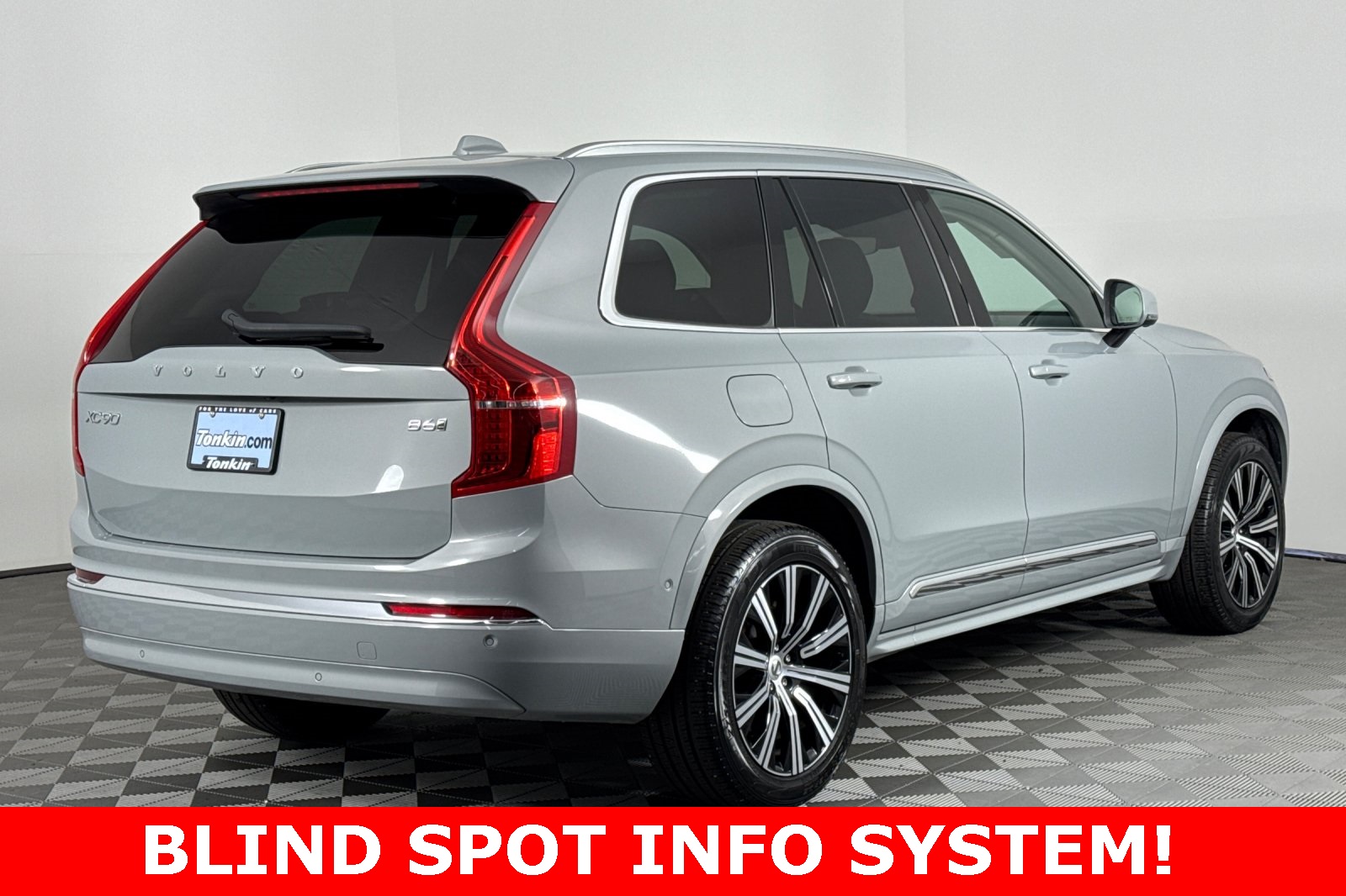 2024 Volvo XC90 Plus photo 4