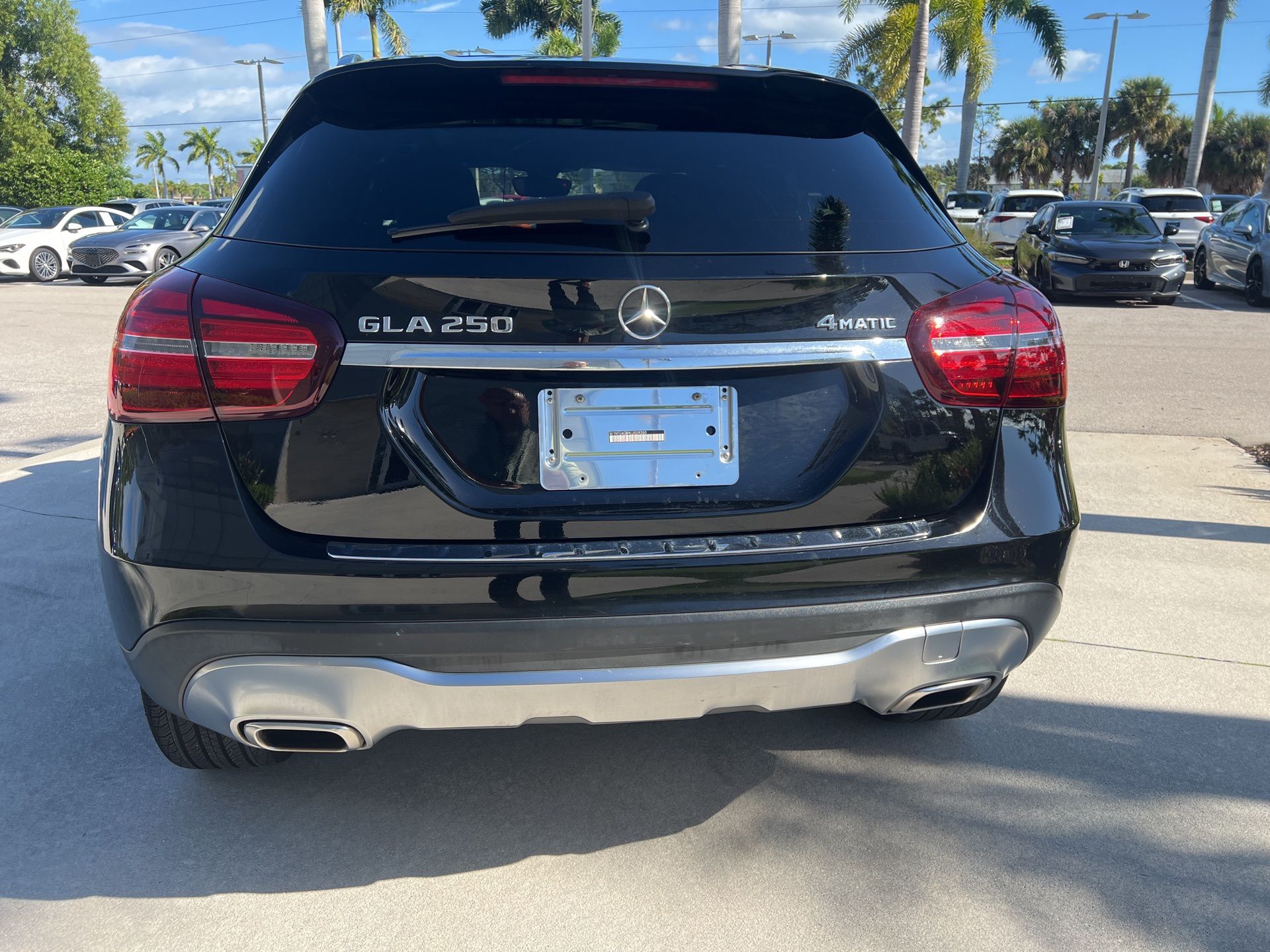 2020 Mercedes Benz GLA 250 4MATIC photo 4