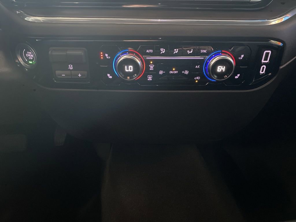 2025 Gmc Sierra 1500 SLT photo 3