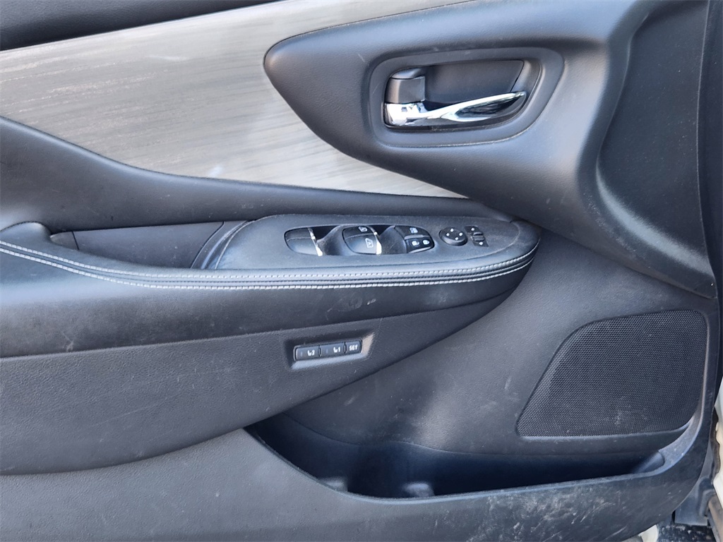 2017 Nissan Murano Platinum photo 11
