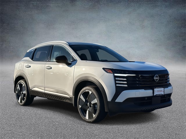 2026 Nissan KICKS SR's photo