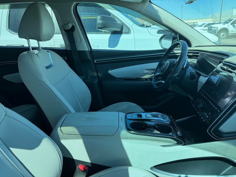 2023 Hyundai Tucson Limited photo 2