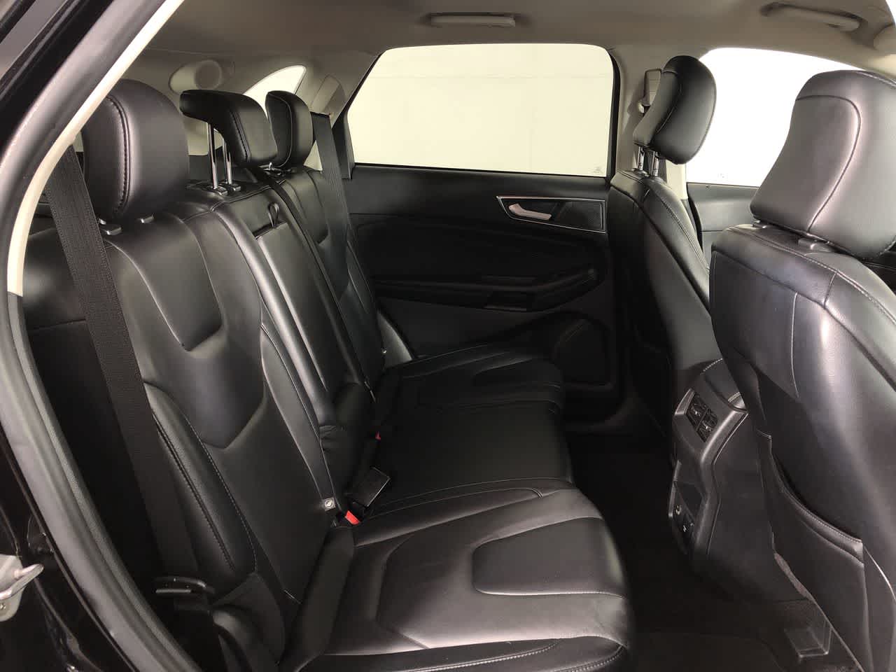 2022 Ford Edge Titanium photo 18