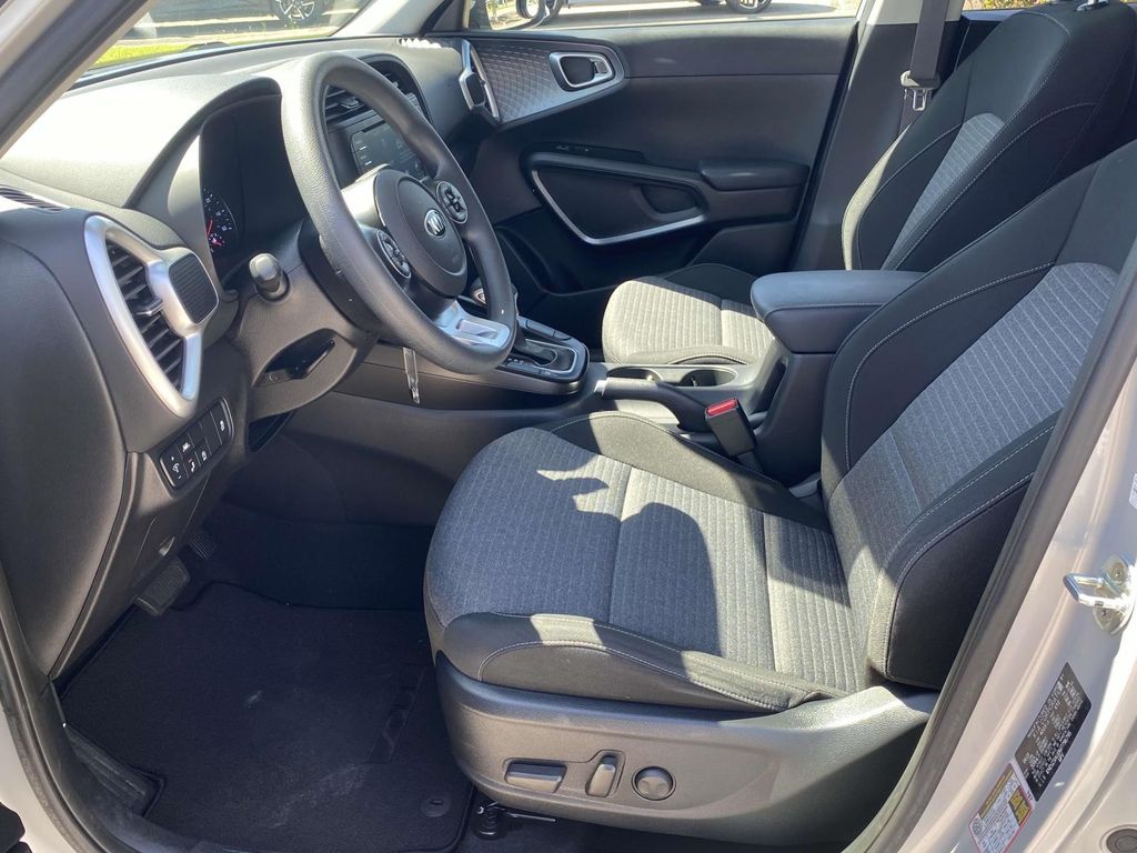 2021 Kia Soul S photo 14