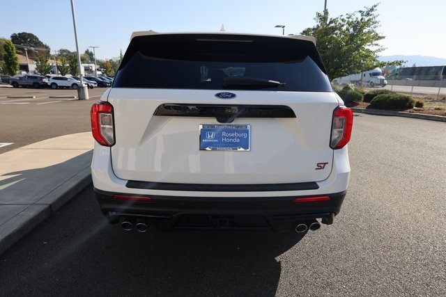 2021 Ford Explorer ST photo 4